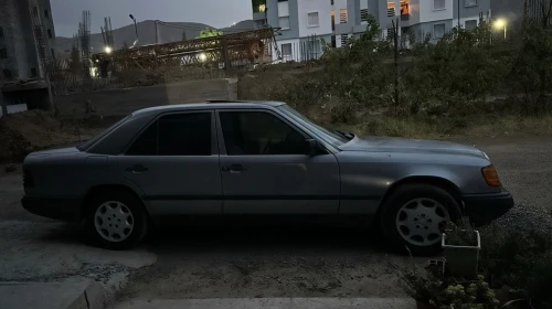 Mercedes W124 300D 1989 