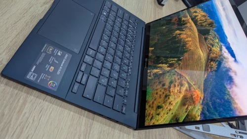 Asus ZenBook 14 oled