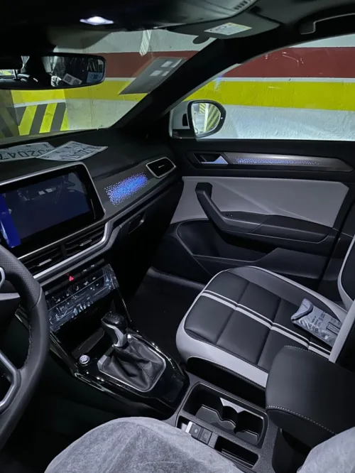 Volkswagen T-Cross 2025 R-line