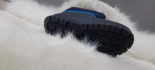 Botte decathlon neuf pour garcon