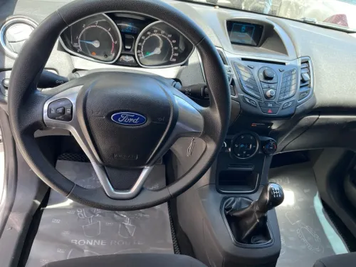 Ford Fiesta 2015 Titanium 