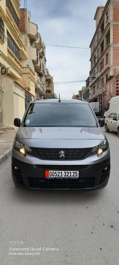 Peugeot Partner 2021 K9