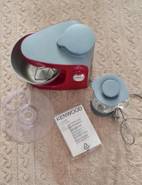 Robot pétrisseur multi fonction