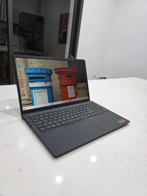 Dell vostro Ryzen 5 series 3000 15.6"p