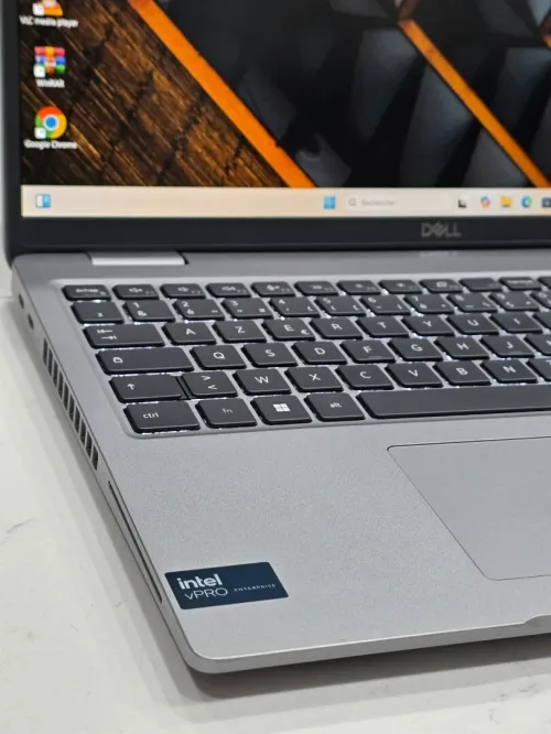 Dell Lattitude Ultra 5 vPRO 15.6"pouces