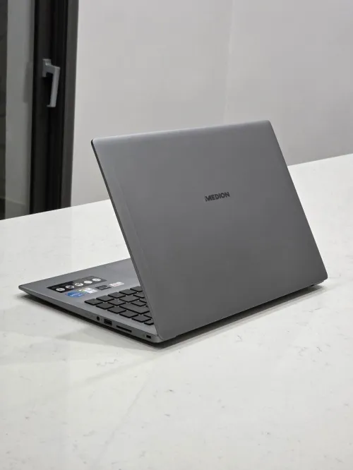 Medion Akoya i5 11th gen 15.6"p