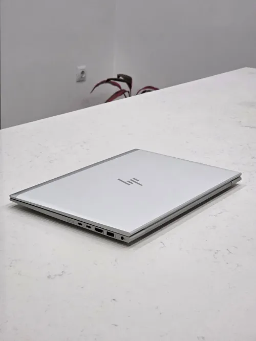 Hp Elitebook i5 10th gen 15.6"pouces