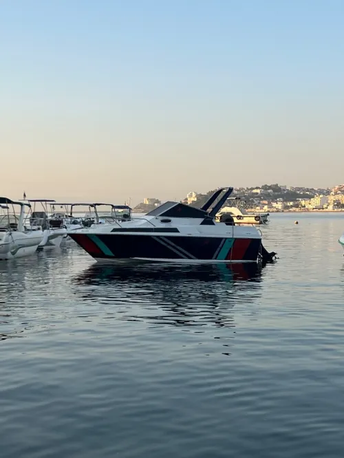 Bateaux hors-bord 6,84m
