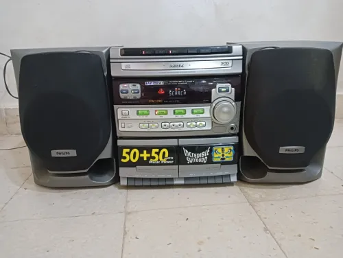 Lot chaîne hifi + DVD + magnétoscope 