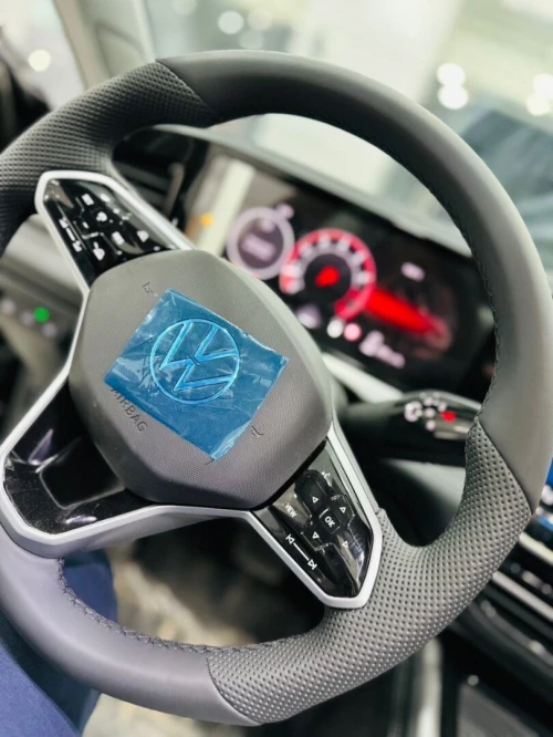Volkswagen Passat 2025 Passy pro
