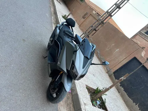 Yamaha Tmax 2015