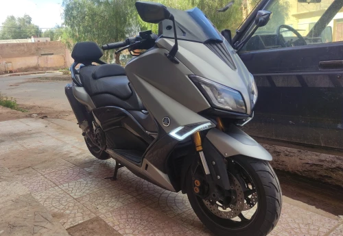 Yamaha Tmax 2015