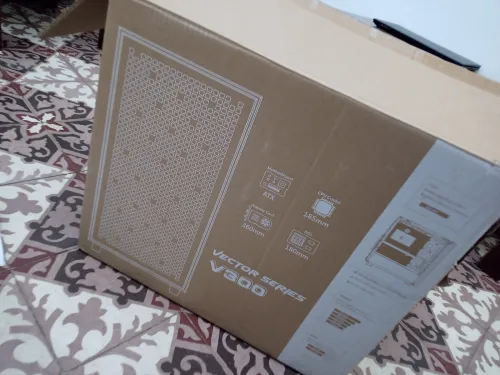 Pc gamer Rmdan jbto ryzan 5 5600 pro AMD 16 ram 256 SSD boîtier raid max clavier casque souris B450