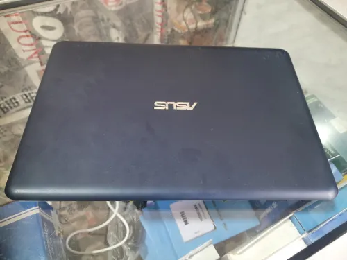 Mini pc asus avec chargeur originale 
