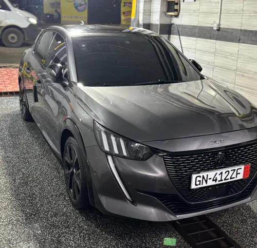 Peugeot 208 2023 GT