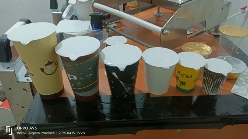 Machine operculeuse soudeuse de goblets et barquttes 