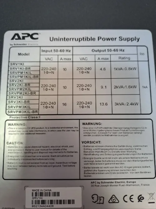 ONDULEUR ON LINE APC SRV1KI 1000VA/800W EASY UPS