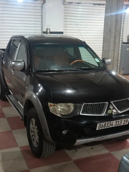 Mitsubishi L200 2013 Doube cabine Evolution