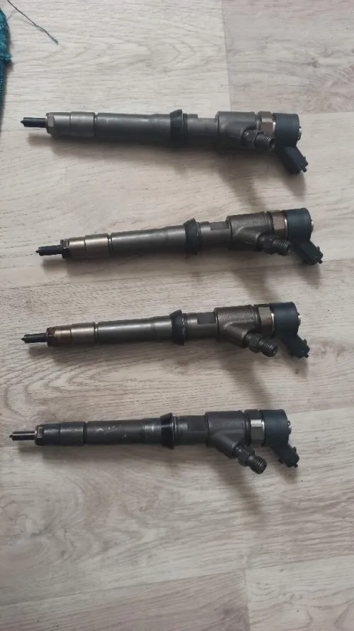 Injectrurs 2.3 litres