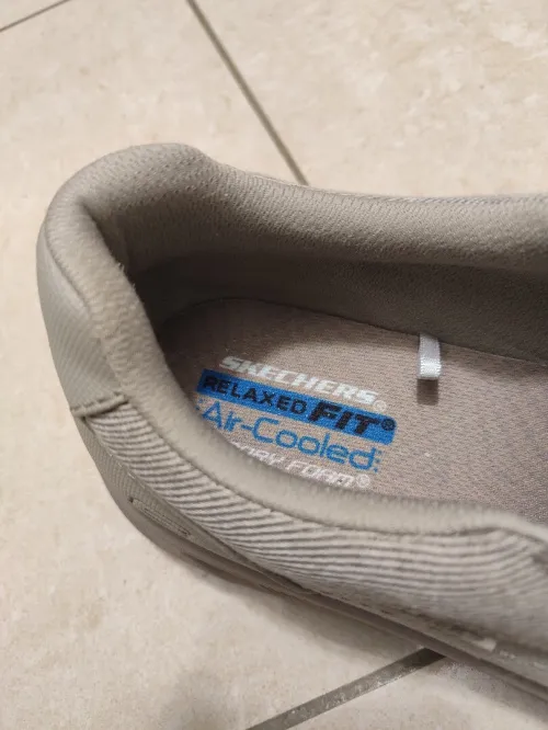 SKECHERS Air Cooled