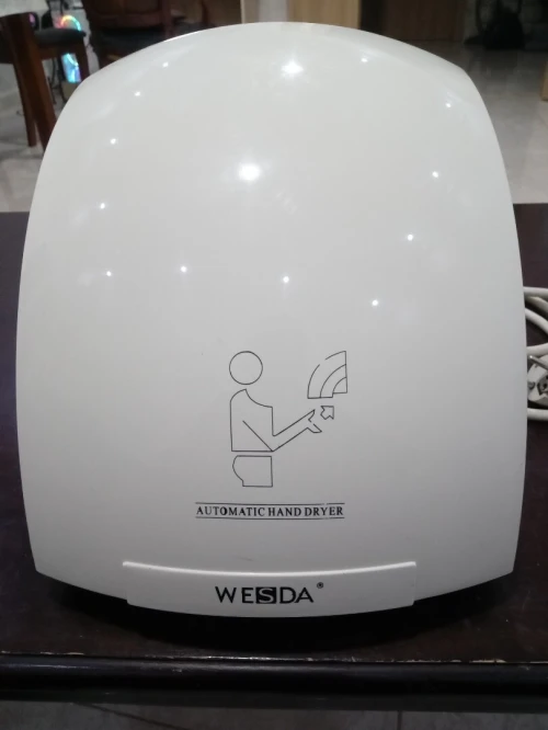 Sèche main automatique