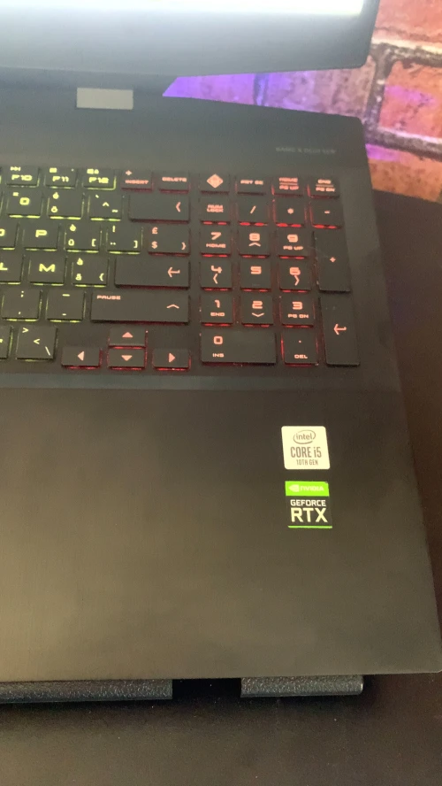 High performance HP Omen 17 Gaming Laptop  RTX 2060 / 144Hz