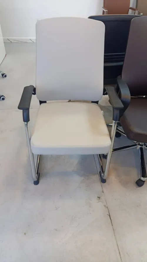 CHAISES
