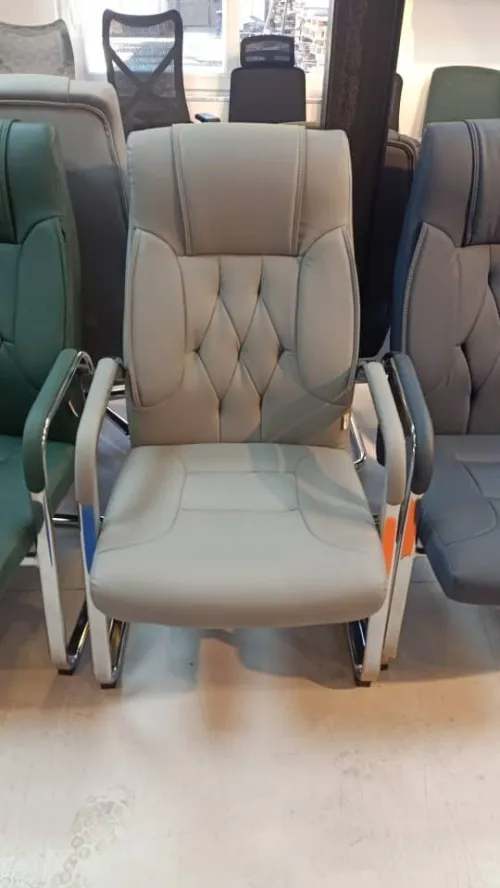 CHAISES