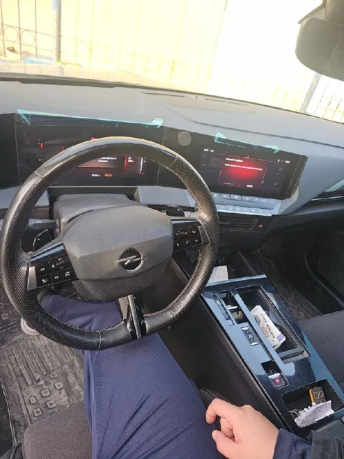 Opel Astra 2024 
