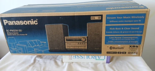Vend PANASONIC CHAINE  HI FI ORIGINAL Bluetooth CD USB ,,,Venu Caba Belgique