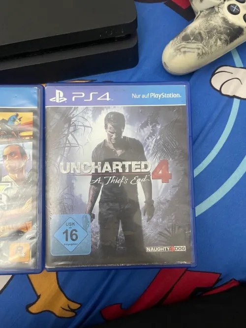 Ps4 slim