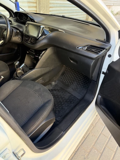 Peugeot 208 2018 Allure Facelift