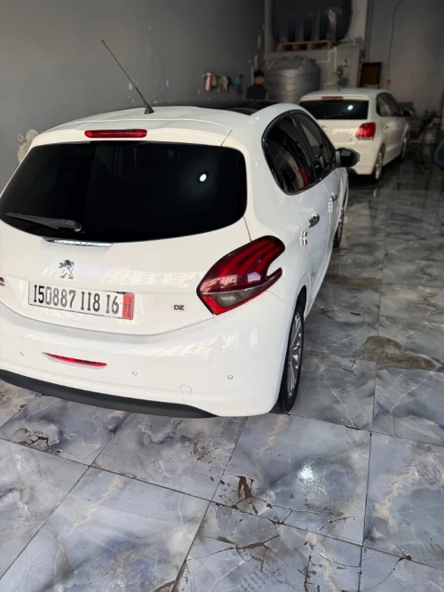 Peugeot 208 2018 Allure Facelift