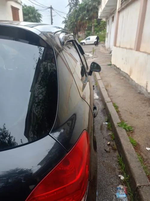 Peugeot 207 HDI 2012 Allure la toute options