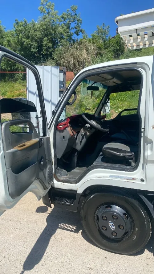 HD 65 Hyundai 2004