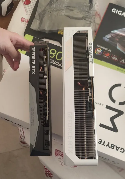 RTX 4080 AERO WHITE