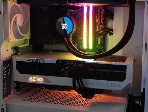 RTX 4080 AERO WHITE