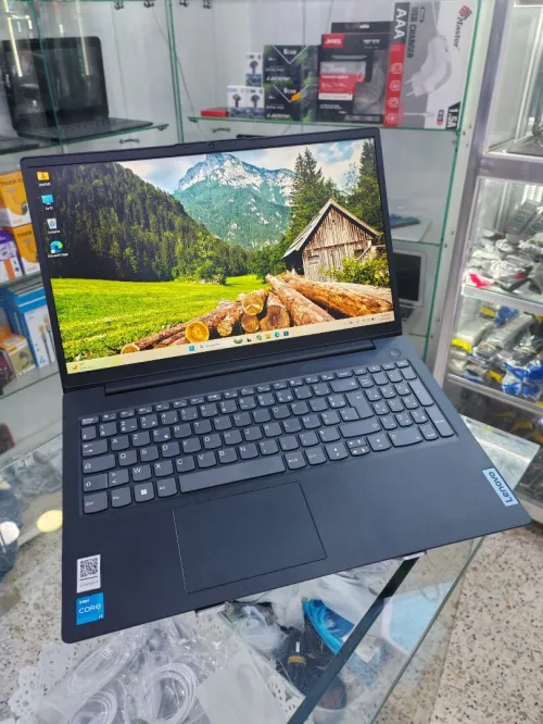 Lenovo V15 Core i3 12th Génération