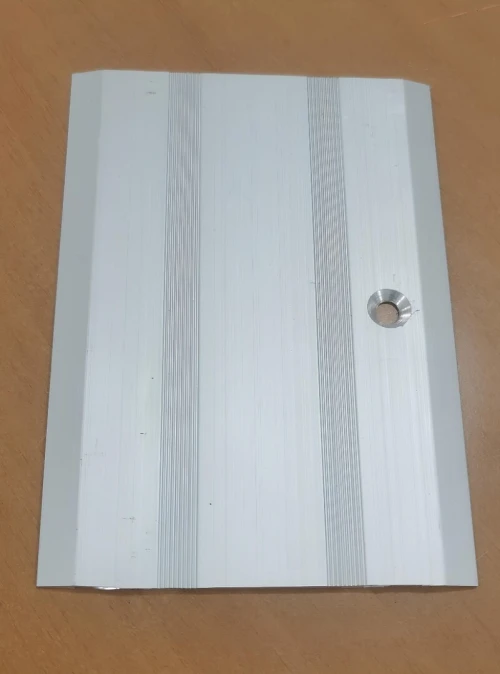 COUVRE JOINT ALUMINIUM