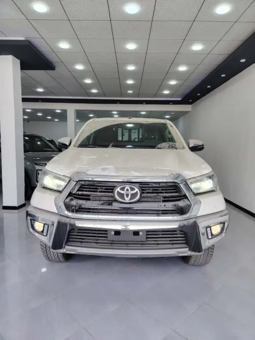 Toyota HILUX 2025 OMANIA SAFIA