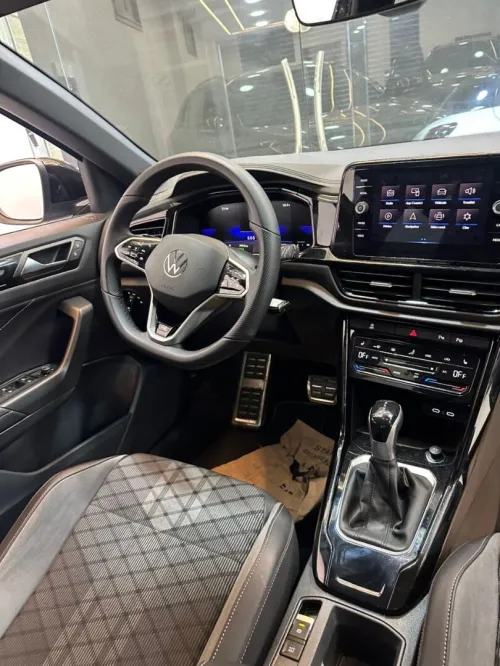Volkswagen T-Roc 2024 R-Line 