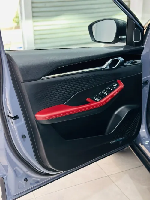 Geely Coolray 2024 