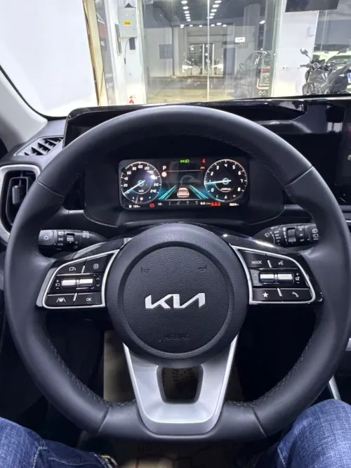 Kia Sonet  2025 Luxury
