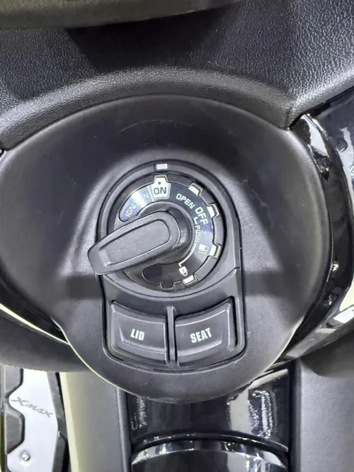 Yamaha Xmax 2023