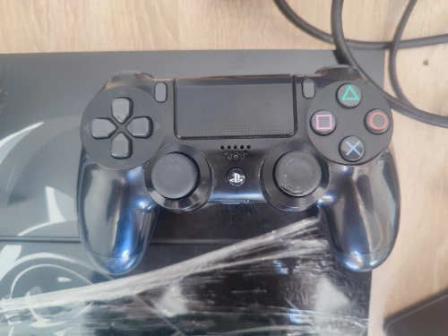 Play Station 4