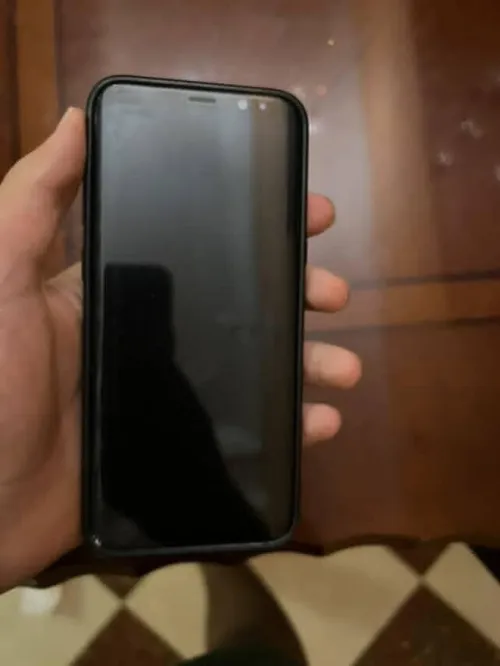 +Samsung s8 +Samsung s8