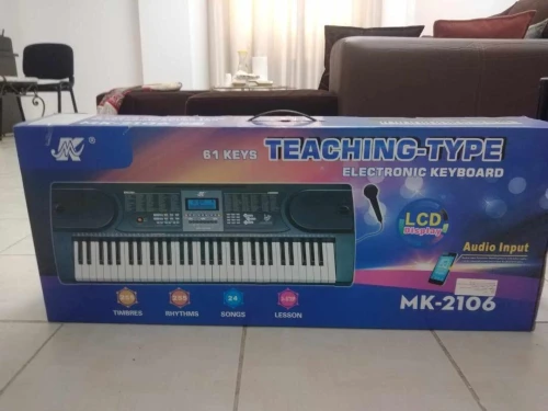 Syntétiseur TEACHING-TYPE