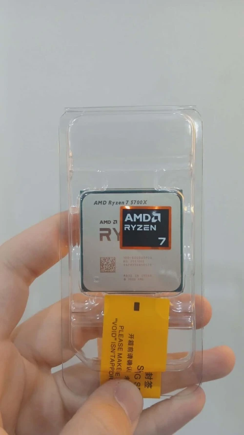 RYZEN 7 5700X NEUF
