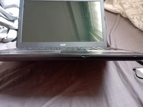 Aspire v5 561 acer i3 4em 1Tb hdd 15,6"