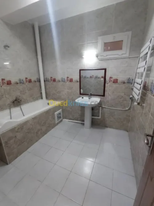 Location Appartement F4 Alger Bordj el kiffan